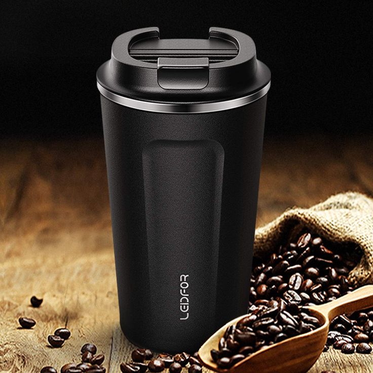 How to clean a cup that has been used for coffee or milk tea so that there is no smell?
